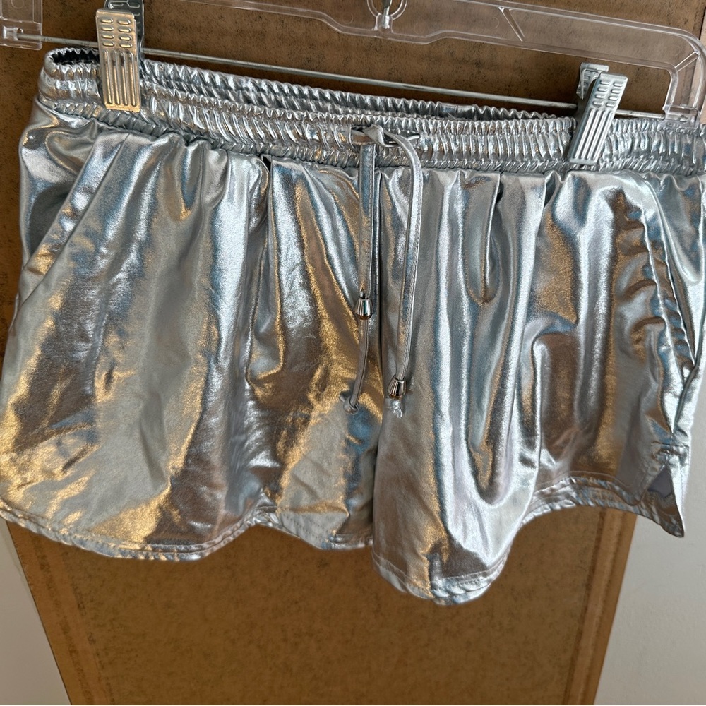 Medium silver shorts